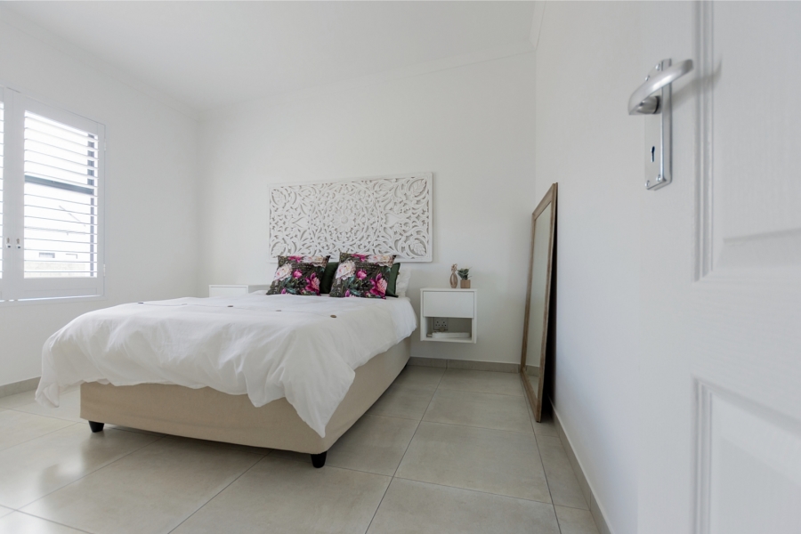 3 Bedroom Property for Sale in Britannia Bay Western Cape